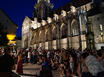Les visiteurs du soir - AUTUN