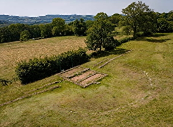Théâtre antique des Bardiaux, site archéologique - ARLEUF