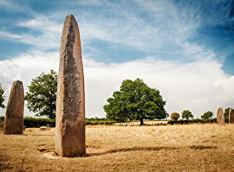 Menhir de Broye - BROYE