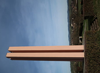 Monument de l'Emeraude - CORBIGNY