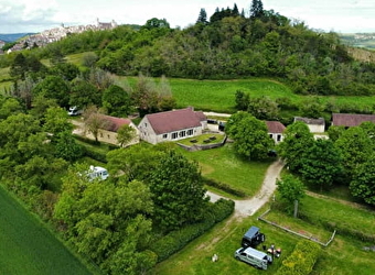 Camping de l'Ermitage - VEZELAY