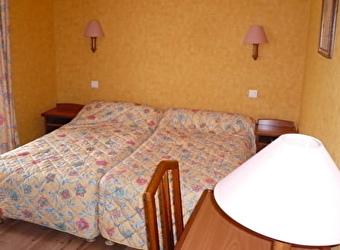 Hôtel-Restaurant Aux Quatre-Vents - SAULIEU