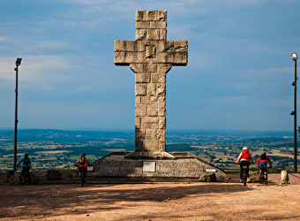 La Croix de la Libération - AUTUN