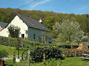 Le Menhir - SAINT-PRIX