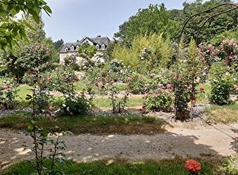 La Roseraie des Villages de France - LA CELLE-EN-MORVAN