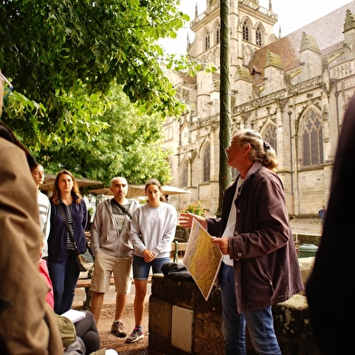 Visite guidée 'Saint-Lazare, cœur de ville médiévale'