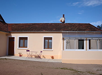 Location Dani - MOUX-EN-MORVAN