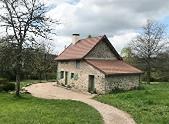 Gîte de la Pastourelle - QUARRE-LES-TOMBES