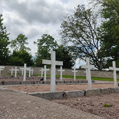Cimetière militaire de Saulieu
