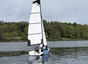 Voilier 7 personnes 'Ludic' -morvan-Lac des Settons - ACTIVITAL - MONTSAUCHE-LES-SETTONS