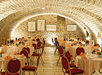 Restaurant Les Trois Maures - COUCHES