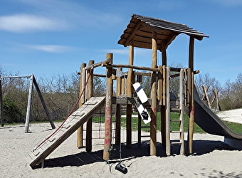 Aire de jeux - SERMAGES