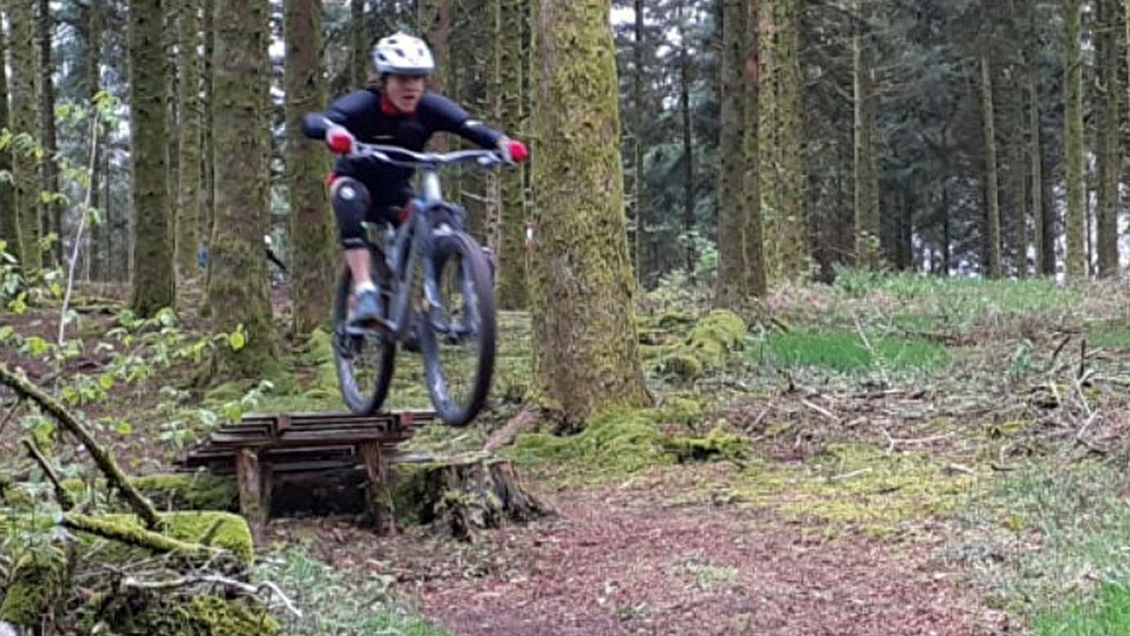 Parcours 8 Noir - Avallon VTT 