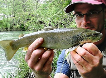 Moniteur guide de pêche dans le Morvan - LORMES