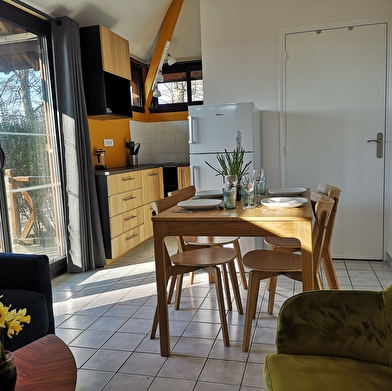 Location hébergements Chalets n°3 de 6 personnes Lac des Settons Morvan - Activital