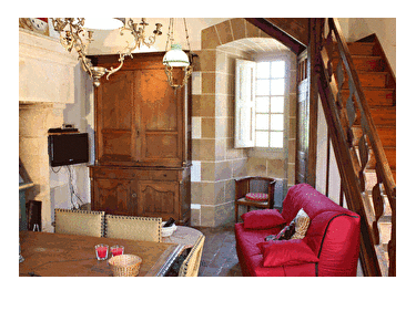 Château de Ménessaire : La Tour Féodale 'Mélusine' - MENESSAIRE