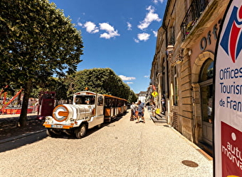 Le petit train d'Autun - AUTUN
