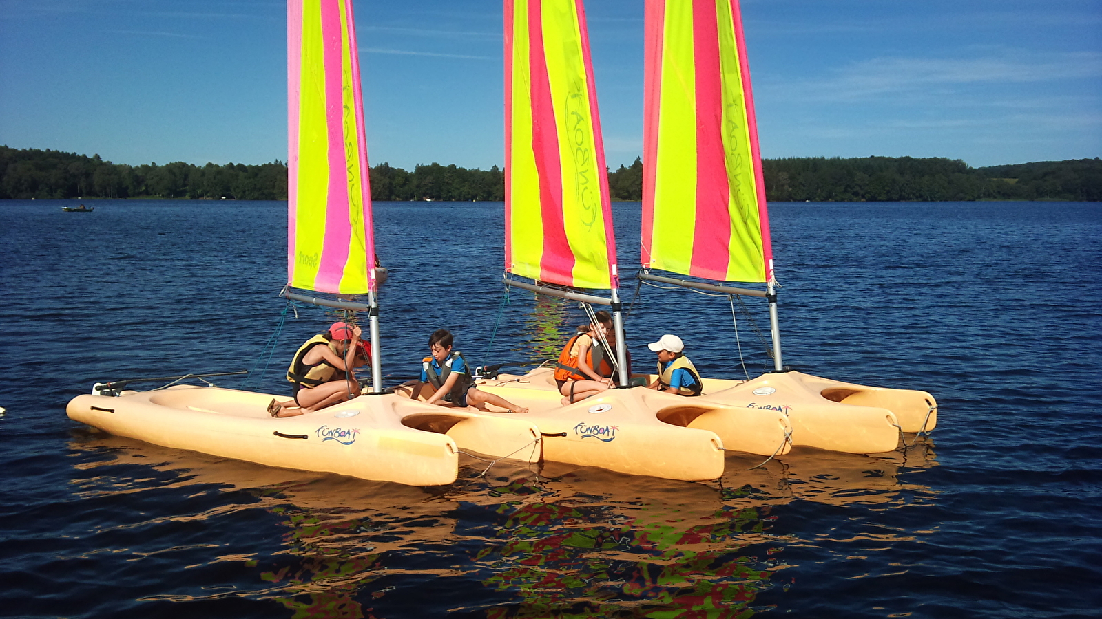 Funboat-morvan-Lac des Settons- ACTIVITAL