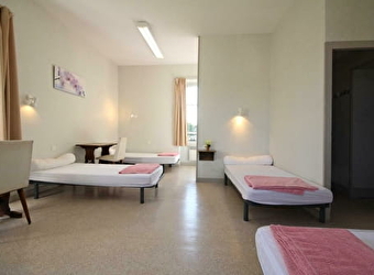 Gîte d'Etape Communal - LAROCHEMILLAY