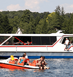 Bateau-promenade 'Morvan' sur le lac des Settons - MONTSAUCHE-LES-SETTONS