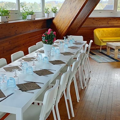 Salle de séminaire au lac des Settons 