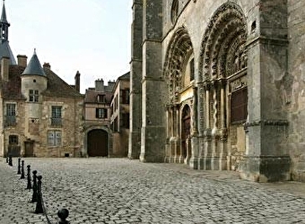 Collégiale Saint-Lazare - AVALLON