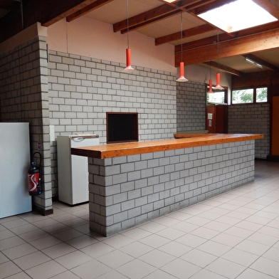 Salle communale de la mairie de Moulins-Engilbert  