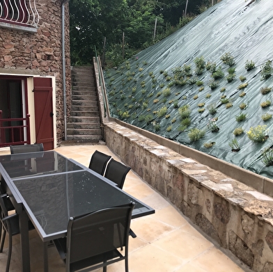 Gîte maison LES ROSES proche Lac des Settons